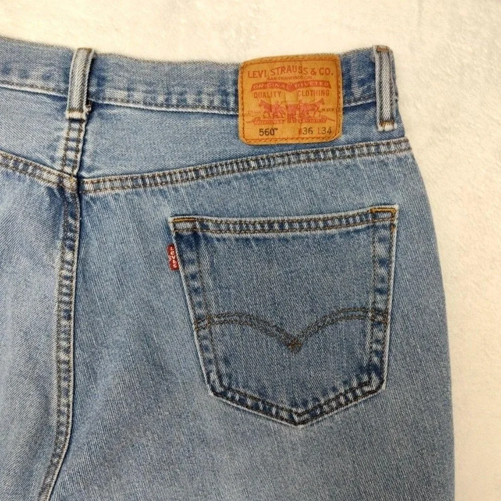 Levis levis 560